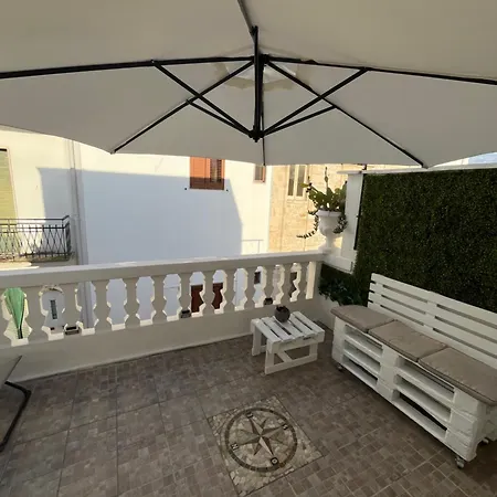 Antiche Mura Yetişkin Oteli Sammichele Di Bari