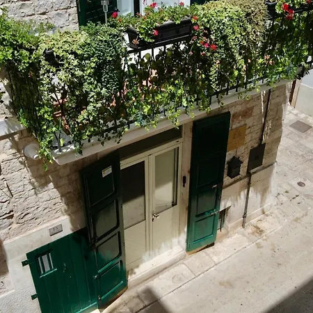 Antiche Mura Sammichele Di Bari