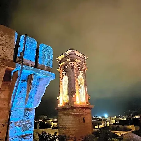 Antiche Mura מלון אהבה